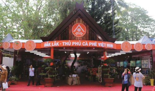 Ng&ocirc;i nh&agrave; chung tỉnh Đắk Lắk năm 2017