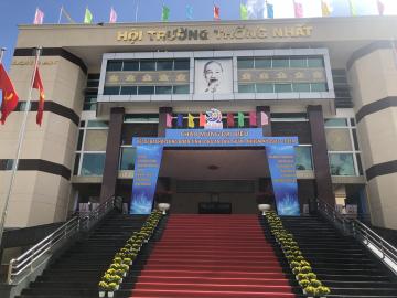 THI CÔNG TRANG TRÍ ĐẠI HỘI CÔNG ĐOÀN TỈNH LONG AN LẦN THỨ XI