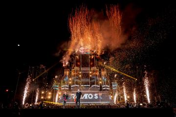 Lần đầu tiên DJ Quốc tế - Renato S giao lưu cùng Ban Mê